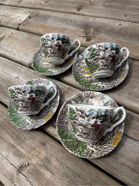 Vintage Myott “The Hunter” England Tea Cup & Saucer Set of 4